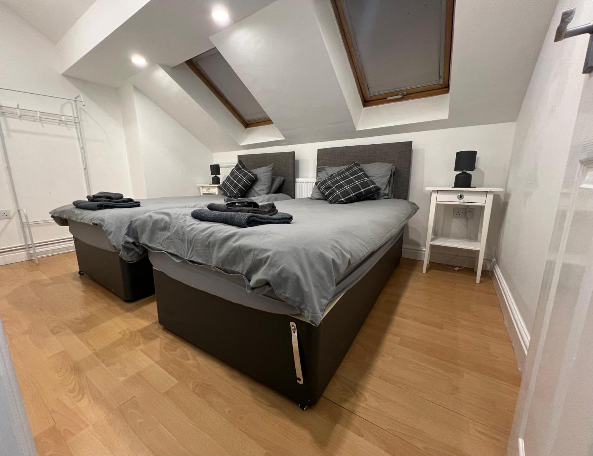 Cosy Penthouse Suite Happily Sleeps Up To Five ฮาลิแฟกซ์ ภายนอก รูปภาพ